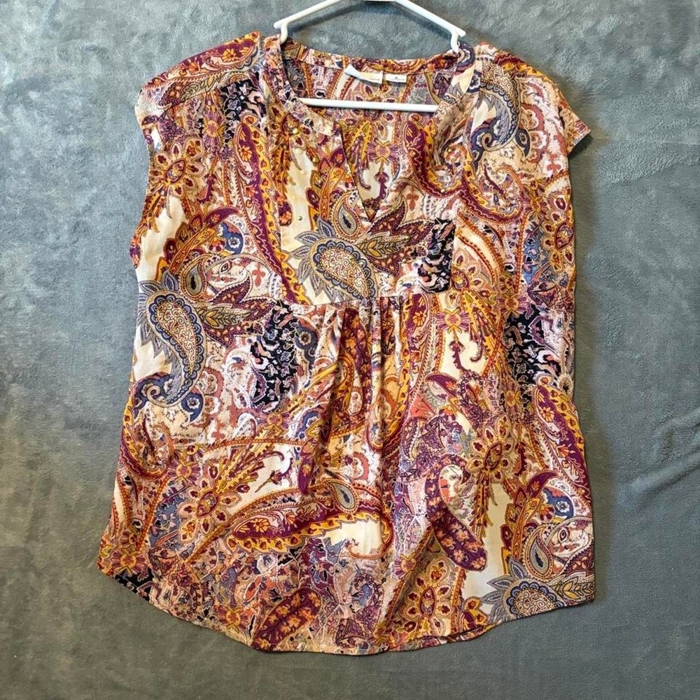 Liz Claibore size m blouse
